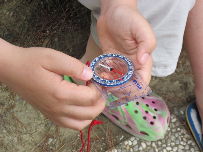 27. Fantje orientirajo